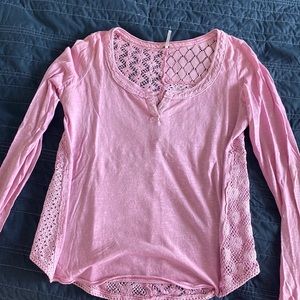 Free people size medium light pinkish purple shirt